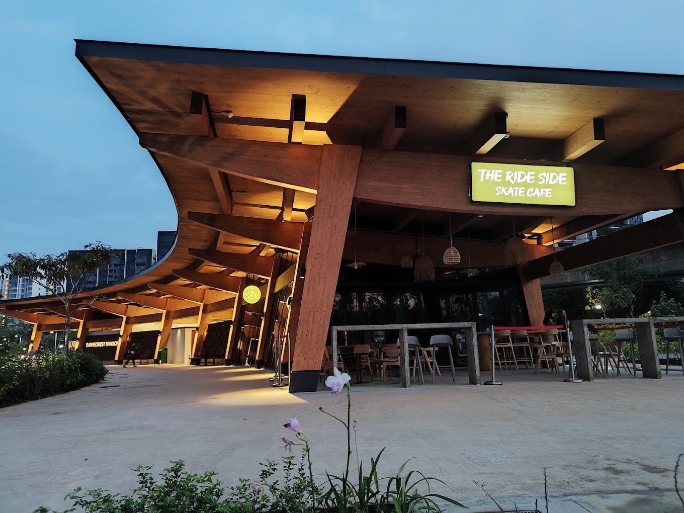 the ride side skate cafe singapore