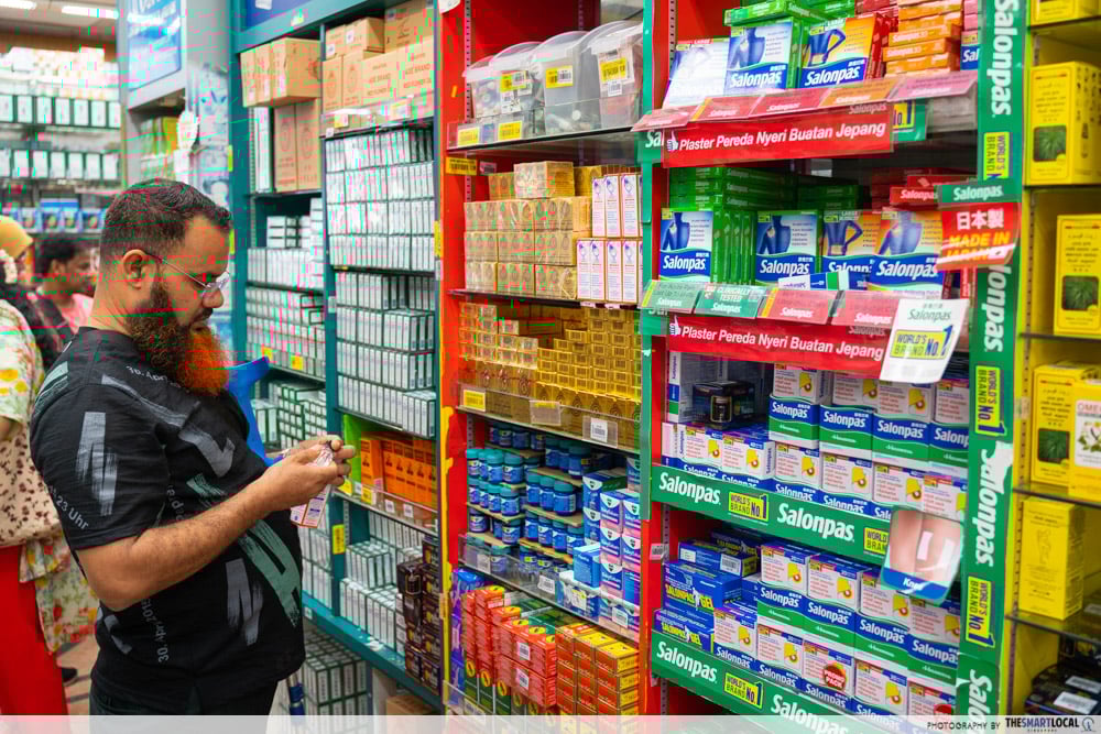 Mustafa Centre - chinese medicine and salonpas 