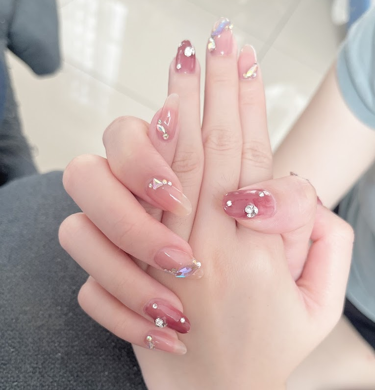 Rhinestones Nail Art