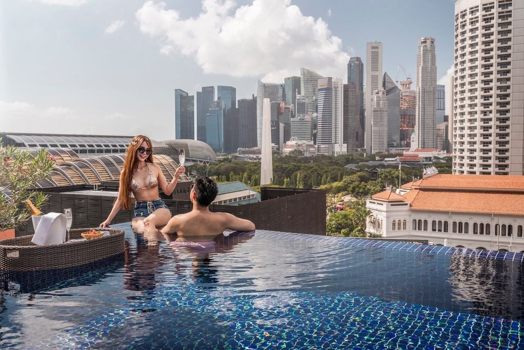 best hotels singapore for fireworks - naumi rooftop pool